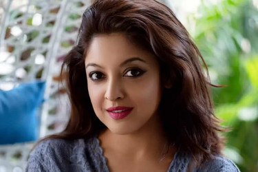 কেন রাতারাতি বলিউড ক্যারিয়ার শেষ হয় তনুশ্রীর?