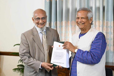 জনপ্রশাসন ও বিচারবিভাগ সংস্কার কমিশনের প্রতিবেদন জমা