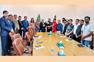 মালয়েশিয়ায় স্থায়ী কনস্যুলার অফিস স্থাপনের দাবি