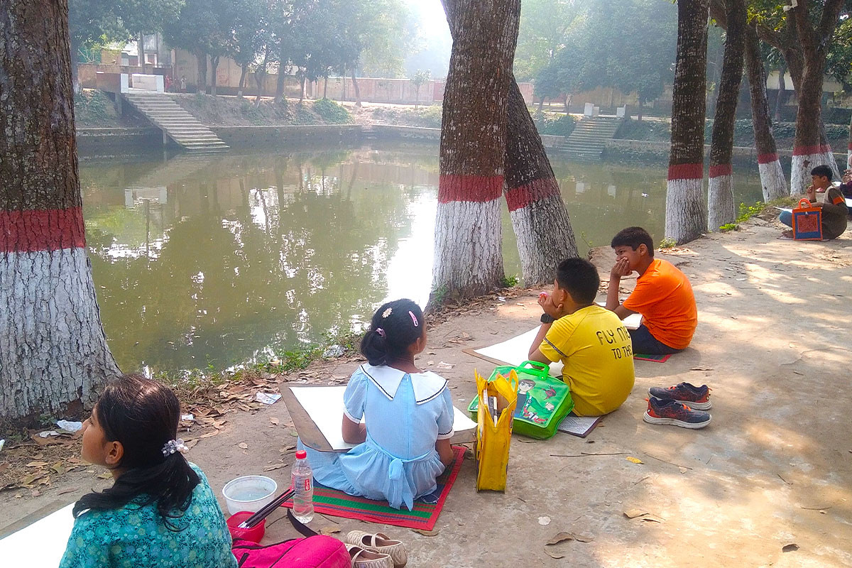 ব্রাহ্মণবাড়িয়ায় মুক্ত পরিবেশে শিশুদের আর্ট ক্যাম্প