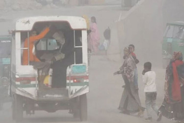আজ ঢাকার বাতাসের মান ‘খুবই অস্বাস্থ্যকর’