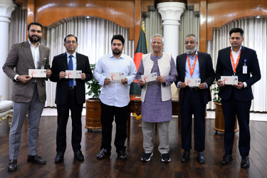গণঅভ্যুত্থানের স্মৃতি ধরে রাখতে ডাকটিকিট অবমুক্ত