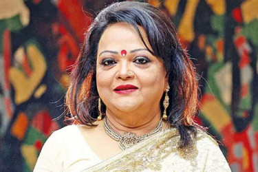 সুস্থ হয়েই কণ্ঠে নতুন গান তুললেন সাবিনা ইয়াসমিন