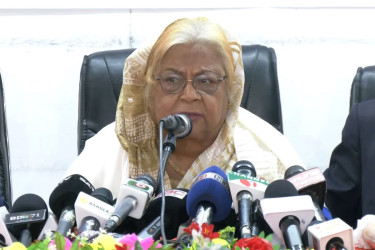 এই মুহূর্তে নির্বাচন দরকার : সেলিমা রহমান