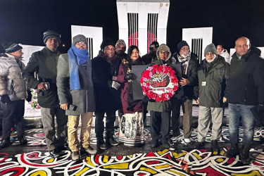একুশের প্রথম প্রহরে কানাডায় ভাষা শহীদদের প্রতি শ্রদ্ধা