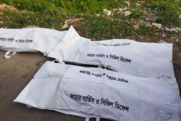 রাজশাহীতে ট্রাক-অ্যাম্বুলেন্স সংঘর্ষে তিনজনের মৃত্যু