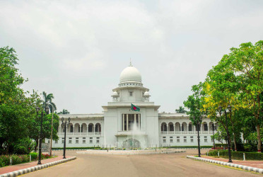 প্রাথমিকে সাড়ে ৬ হাজার শিক্ষক নিয়োগ বাতিলের রায় স্থগিত