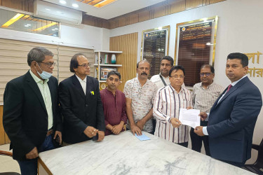 ঢাকা-নারায়ণগঞ্জ রুটে এসিবাসের ভাড়া ৭০ টাকা করার দাবি