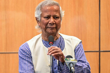 বিশ্বমান বজায় রেখে শ্রম আইন সংস্কারের আহ্বান ড. ইউনূসের