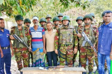 নড়াইলে দু'গ্রুপের সংঘর্ষে নিহত ১, আটক ২