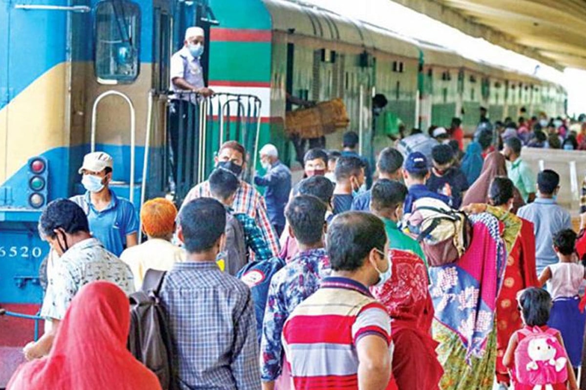 ঈদযাত্রাকে স্বাচ্ছন্দ্যময় করতে যেসব উদ্যোগ নিয়েছে রেলওয়ে