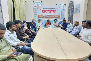 শাবি প্রেসক্লাবের আয়োজনে শহীদ পরিবারদের নিয়ে ইফতার মাহফিল