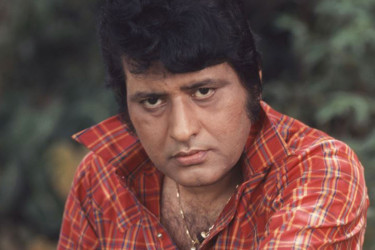 বলিউড অভিনেতা মনোজ কুমার মারা গেছেন
