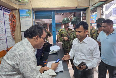 পাবনায় যানবাহনে অতিরিক্ত ভাড়া নেওয়ার অভিযোগে জরিমানা