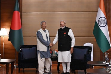 ড. ইউনূস-মোদির ৪০ মিনিটের বৈঠক, আলাপ হলো কী নিয়ে
