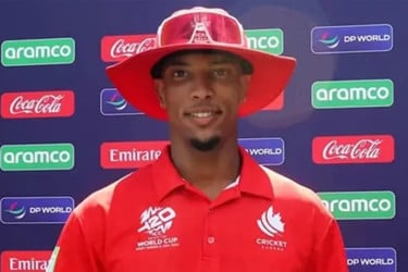 মাদকসহ এয়ারপোর্টে আটক কানাডার অধিনায়ক