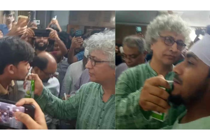 অনশন ভেঙে কুয়েট শিক্ষার্থীদের আনন্দ মিছিল