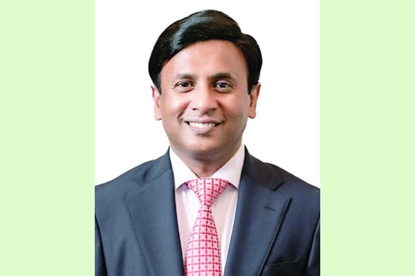 শ্রমিকের স্বার্থে পাশে থাকুন ব্যবসায়ীদের