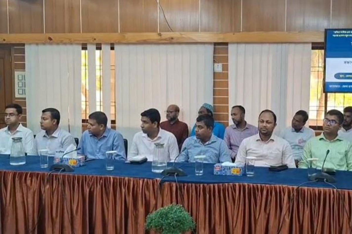 শরীয়তপুরে মহান মে দিবস পালিত