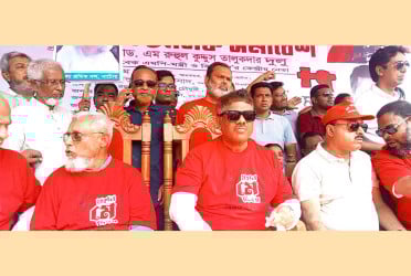 শ্রমিকদের রক্তের বিনিময়ে আমরা গণতন্ত্র পেয়েছি: দুলু