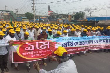‘শ্রমিকদের সব ন্যায্য দাবি মেনে নিতে হবে’
