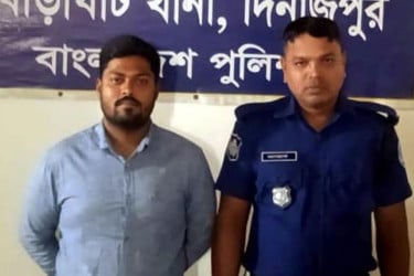ঘোড়াঘাটে কলেজ ছাত্রলীগ নেতা গ্রেফতার