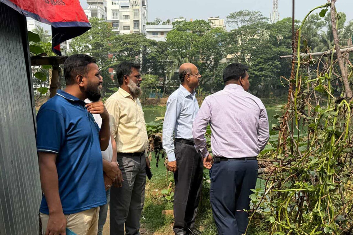 পরিচ্ছন্নতা ও দখলমুক্ত পরিবেশ নিশ্চিতে উত্তরা ঘুরে দেখলেন রাজউক চেয়ারম্যান