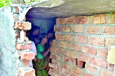 সিরাজগঞ্জে ব্যক্তিগত আয়নাঘর, চলত নির্যাতন