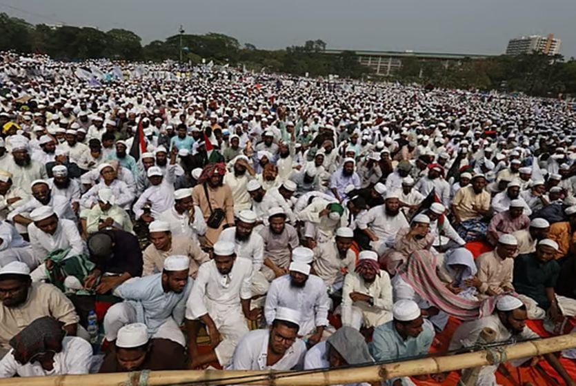 সোহরাওয়ার্দী উদ্যানে হেফাজতের মহাসমাবেশ চলছে