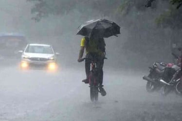 ঢাকাসহ বিভিন্ন বিভাগে বজ্রবৃষ্টির আভাস