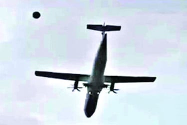 বিমান লক্ষ্য করে ফুটবল ছোড়া নিয়ে তোলপাড়