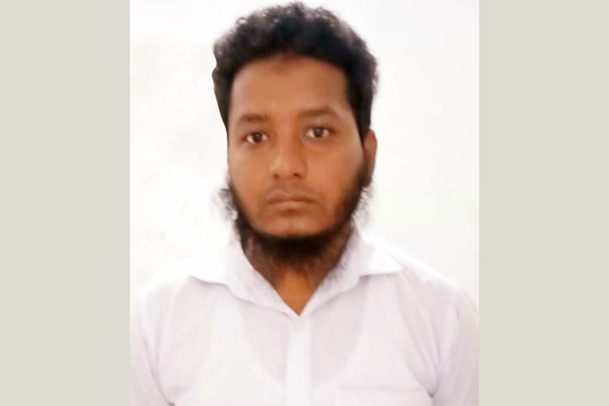 মোবাইলের মাধ্যমে নকল সরবরাহের দায়ে শিক্ষকের কারাদণ্ড