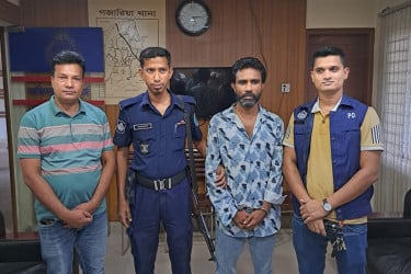 গজারিয়ায় স্বর্ণকারকে ছুরিকাঘাত করে চেইন ছিনতাই, আটক ১