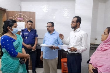 হাজীগঞ্জে ৪ স্বাস্থ্যসেবা প্রতিষ্ঠানকে জরিমানা, ২টি সিলগালা