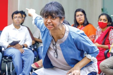 এলাকাভিত্তিক মঞ্চ কেন প্রয়োজন
