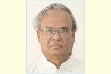 সরকার নির্বাচনি মুলা ঝুলিয়ে রাখার চেষ্টা করছে