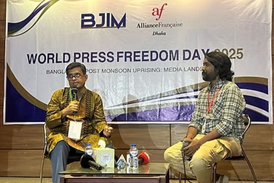 যত লিখবেন, সরকার তত ভুল থেকে শিক্ষা গ্রহণ করবে : প্রেসসচিব