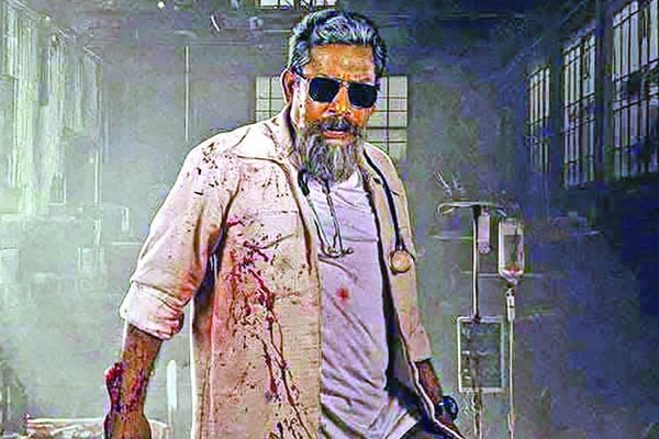দানবীয় লুকে মোশাররফ করিম