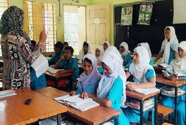 কর্মবিরতিতে প্রাথমিকের পৌনে ৪ লাখ শিক্ষক