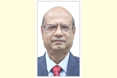 হাতিরঝিলের ফুটপাত থেকে বস্তা সরানোর নির্দেশ