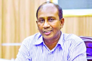 এসবির সাবেক প্রধান মনিরুলের বিরুদ্ধে দুদকের অনুসন্ধান শুরু