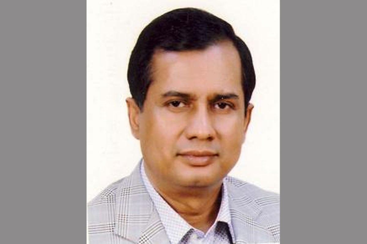 শ্রমিকের ৮০০ কোটি টাকা স্বপনের পেটে