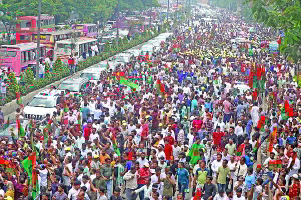 বেগম জিয়া যেন আদর্শের বাতিঘর