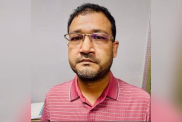 চাঁপাইনবাবগঞ্জ পৌরসভার সাবেক মেয়র ঢাকায় গ্রেফতার