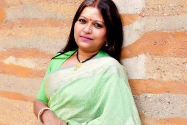 চয়নিকা চৌধুরীর বিরুদ্ধে গ্রেফতারি পরোয়ানা
