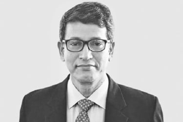 আলোকিত সমাবর্তনের অপেক্ষায়