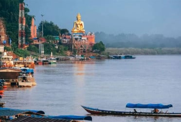 লাওস সীমান্তে সংঘর্ষ, থাইল্যান্ডে পর্যটন স্পট বন্ধ