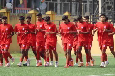 সাফ অনূর্ধ্ব-১৯: ভারতে উত্তেজনার মাঝেও নির্ধারিত সূচিতেই মাঠে নামছে বাংলাদেশ