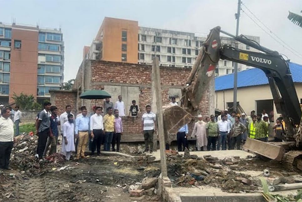 জিসিসির উচ্ছেদ অভিযান: ১২০ কোটি টাকার জমিতে হবে স্কুল-খেলার মাঠ