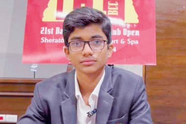 সিঙ্গাপুরের শীর্ষ গ্র্যান্ডমাস্টারকে হারিয়ে চমক নীড়ের